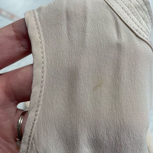 Elizabeth And James Women’s Cold Shoulder 100% Silk Top Size XS - Picture 10 of 10